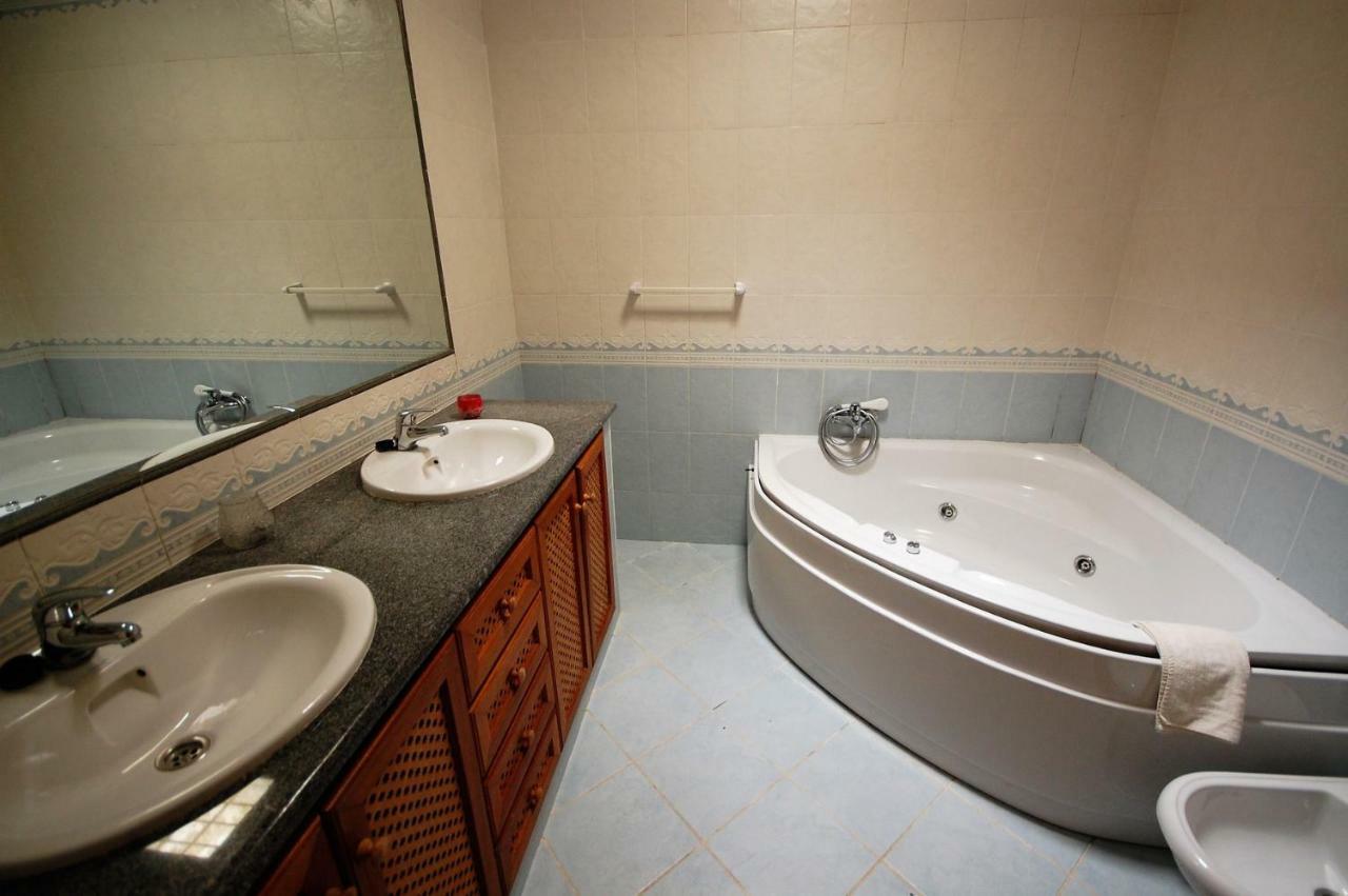 סילבס Casa Da Eira - Private Villa - Pool - Free Wi-Fi - Air Con מראה חיצוני תמונה